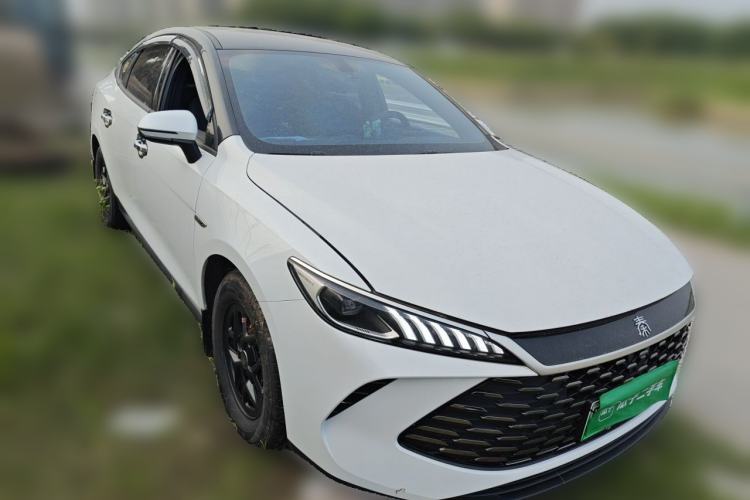 Used BYD Qin PLUS 2025 DM-i Smart Drive 55KM Beyond Model Front Right 45 Deg