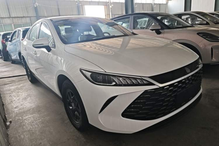 Used BYD Qin PLUS  Front Right 45 Deg