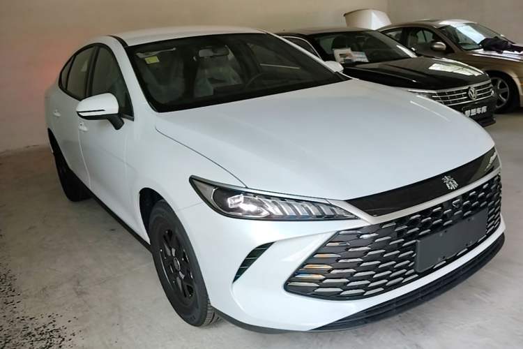 Used BYD Qin PLUS  Front Right 45 Deg