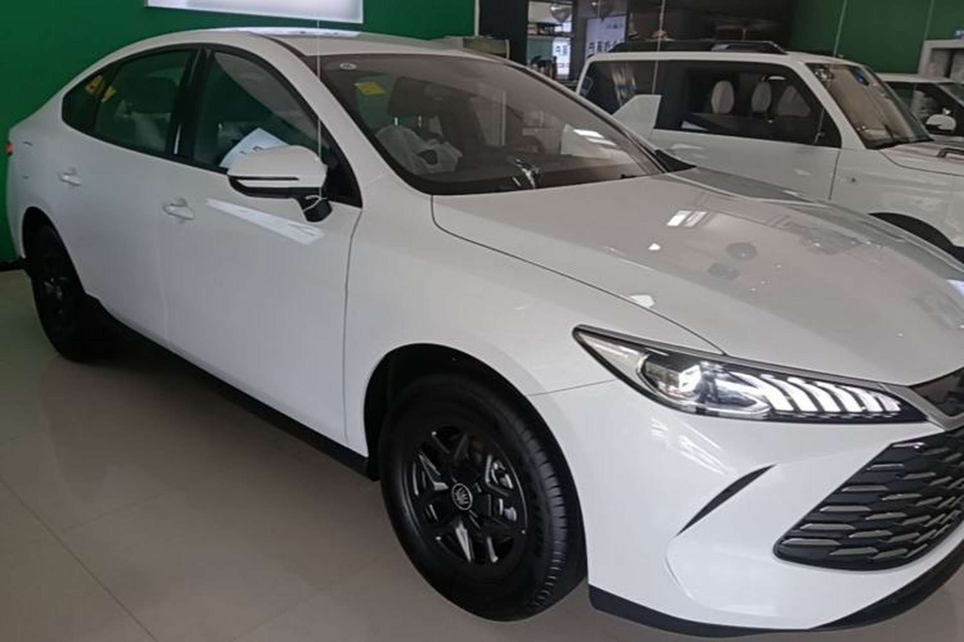 Used BYD Qin PLUS  Front Right 45 Deg