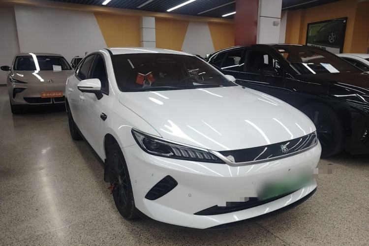 Used BYD Qin PLUS 2025 EV Smart Drive Edition 420KM Leading Model Front Right 45 Deg