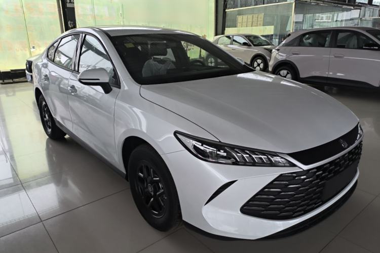 Used BYD Qin PLUS  Front Right 45 Deg