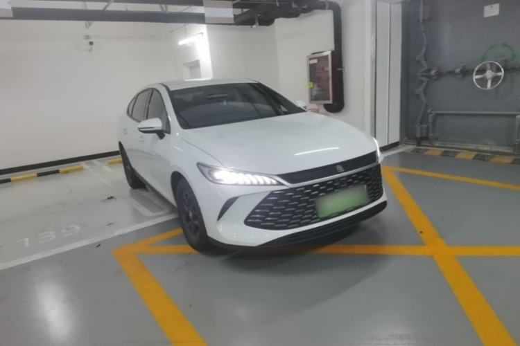 Used BYD Qin PLUS 2025 DM-i Smart Drive 55KM Leading Model Front Right 45 Deg