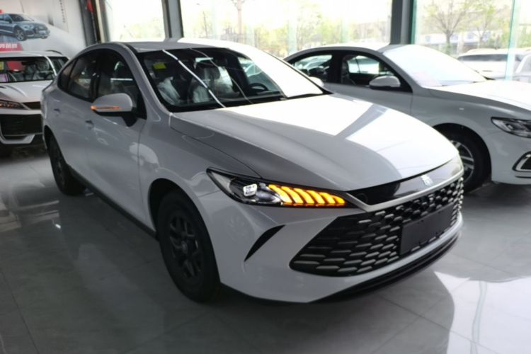 Used BYD Qin PLUS  Front Right 45 Deg