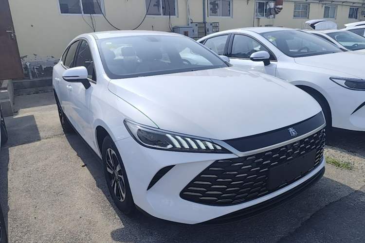 Used BYD Qin PLUS  Front Right 45 Deg