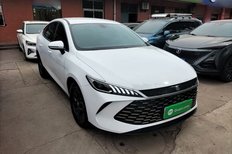 Used BYD Qin PLUS 2025 DM-i Smart Drive 55KM Leading Model Front Right 45 Deg