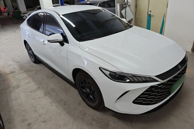 Used BYD Qin PLUS 2025 DM-i Smart Drive 55KM Leading Model Front Right 45 Deg