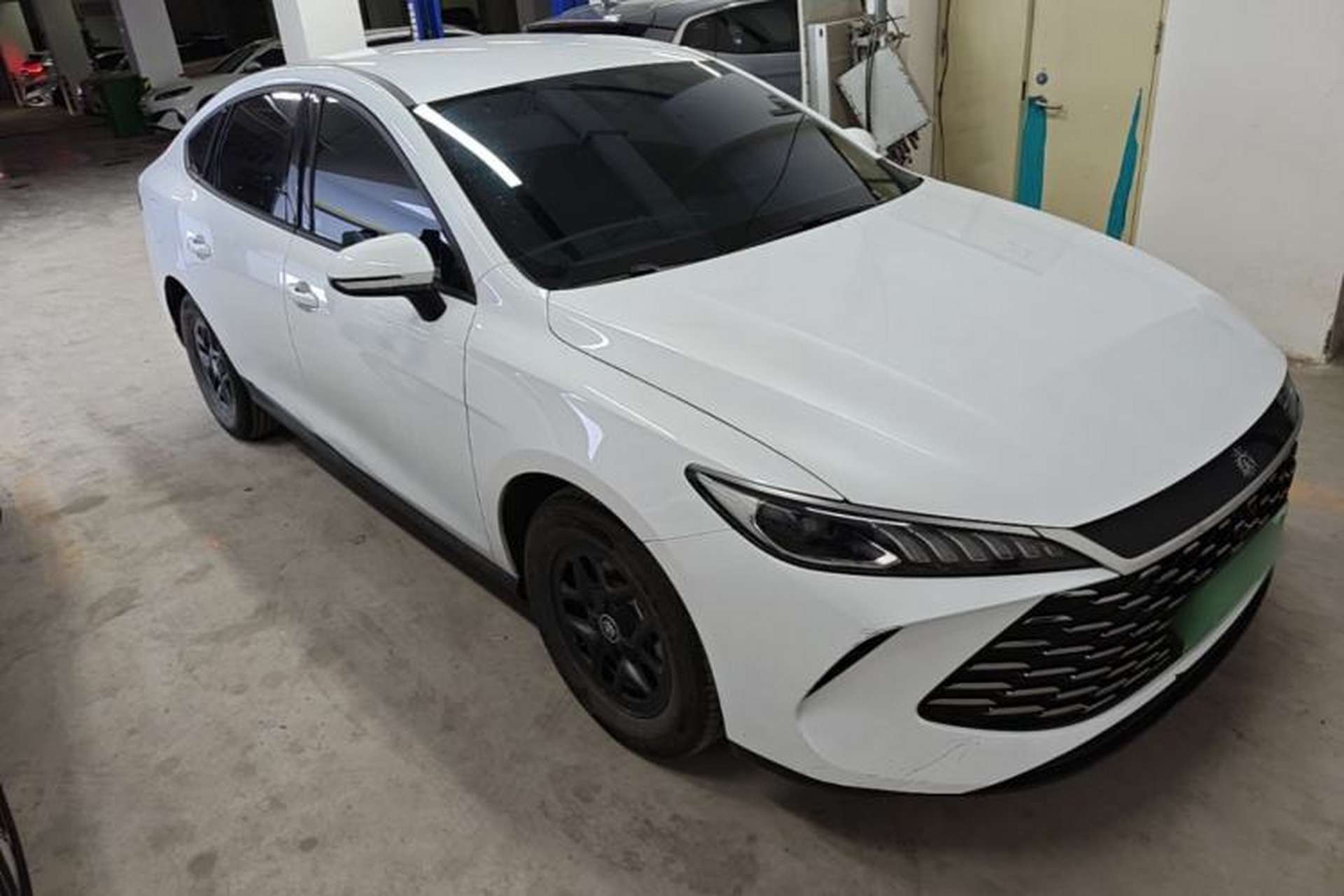 Used BYD Qin PLUS 2025 DM-i Smart Drive 55KM Leading Model Front Right 45 Deg
