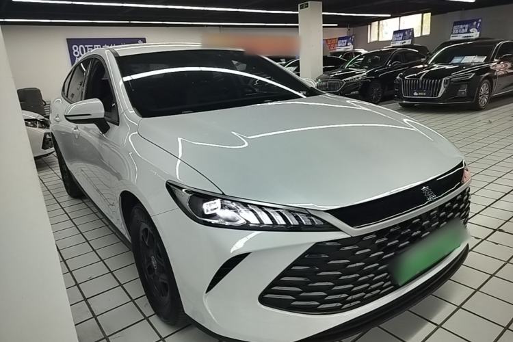 Used BYD Qin PLUS 2025 DM-i Smart Drive 55KM Leading Model Front Right 45 Deg