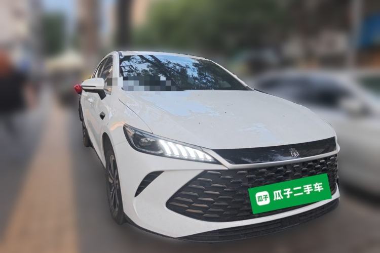 Used BYD Qin PLUS 2025 DM-i Smart Drive 120KM Superior Model Front Right 45 Deg