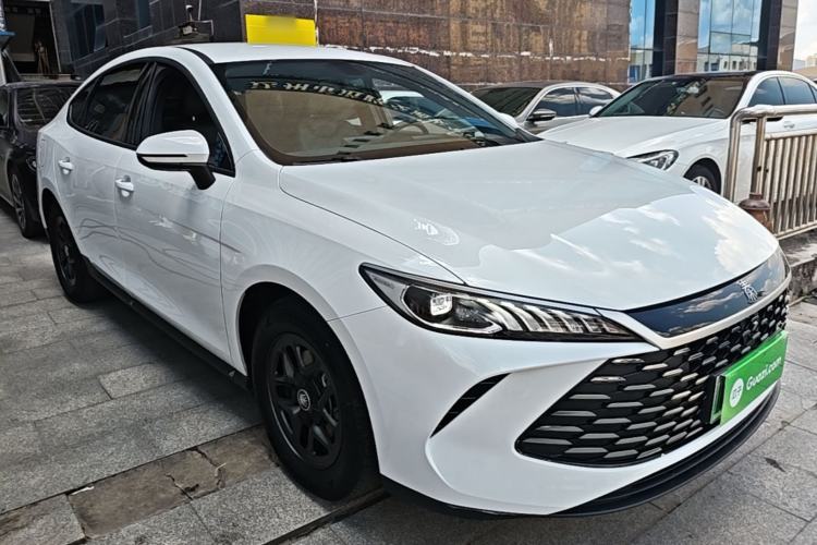 Used BYD Qin PLUS 2025 DM-i Smart Drive 55KM Leading Model Front Right 45 Deg