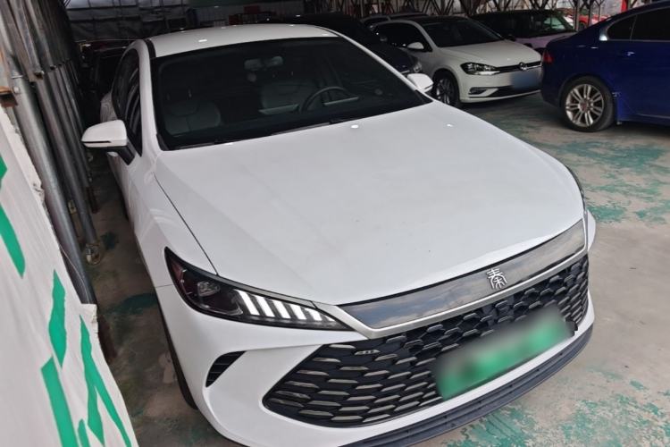 Used BYD Qin PLUS 2025 DM-i Smart Drive 55KM Leading Model Front Right 45 Deg