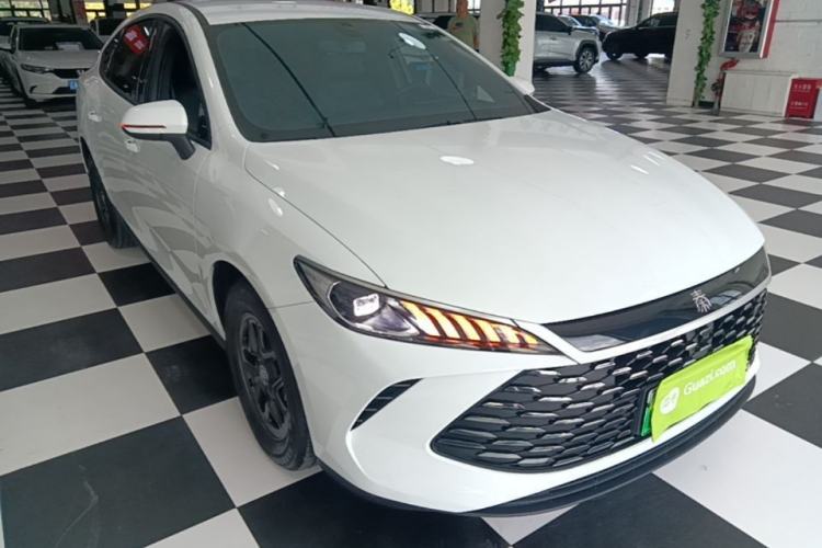 Used BYD Qin PLUS 2025 DM-i Smart Drive 55KM Leading Model Front Right 45 Deg