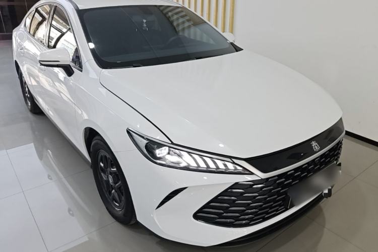 Used BYD Qin PLUS 2025 DM-i Smart Drive 55KM Leading Model Front Right 45 Deg