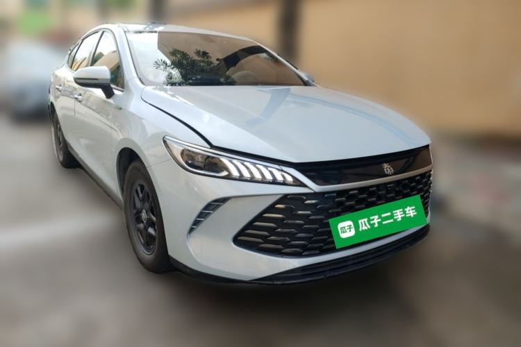 Used BYD Qin PLUS 2025 DM-i Smart Drive 55KM Leading Model Front Right 45 Deg