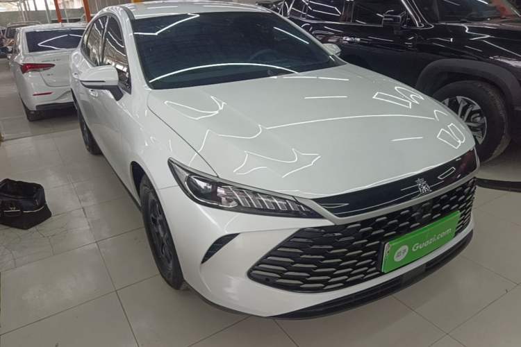 Used BYD Qin PLUS 2025 DM-i Smart Drive 55KM Leading Model Front Right 45 Deg
