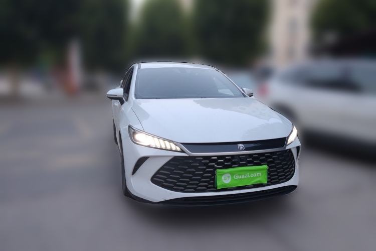 Used BYD Qin PLUS 2025 DM-i Smart Drive 55KM Leading Model Front Right 45 Deg