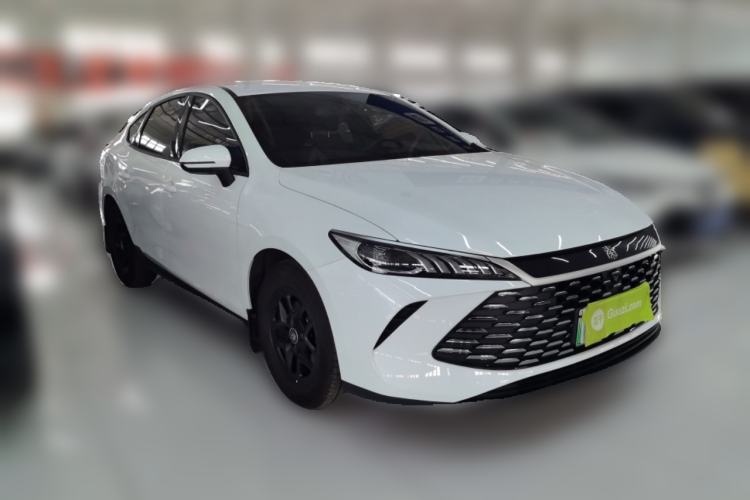 Used BYD Qin PLUS 2025 DM-i Smart Drive 55KM Leading Model Front Right 45 Deg