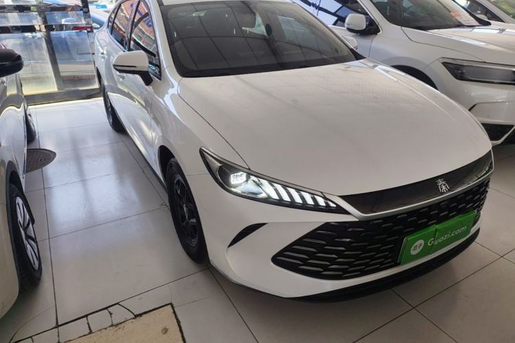 Used BYD Qin PLUS 2025 DM-i Smart Drive 55KM Leading Model Front Right 45 Deg