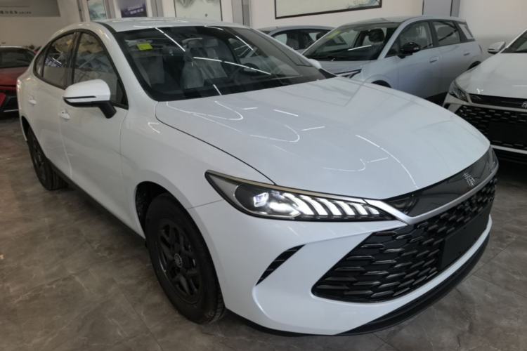 Used BYD Qin PLUS  Front Right 45 Deg