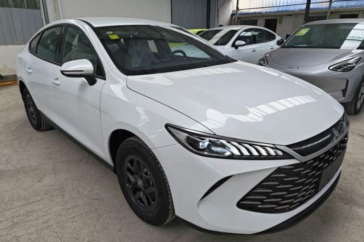 Used BYD Qin PLUS  Front Right 45 Deg