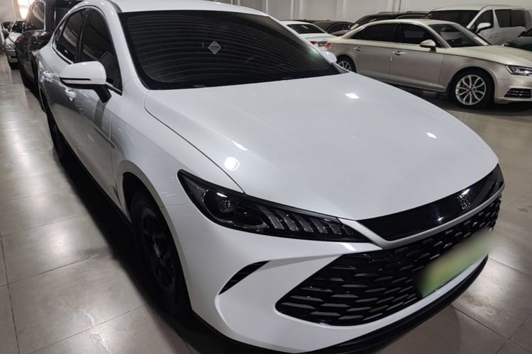 Used BYD Qin PLUS 2025 DM-i Smart Drive 55KM Leading Model Front Right 45 Deg