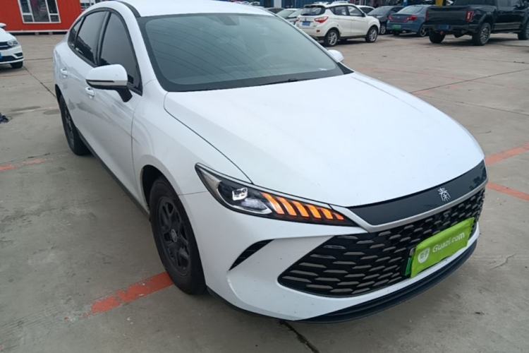 Used BYD Qin PLUS 2025 DM-i Smart Drive 55KM Leading Model Front Right 45 Deg