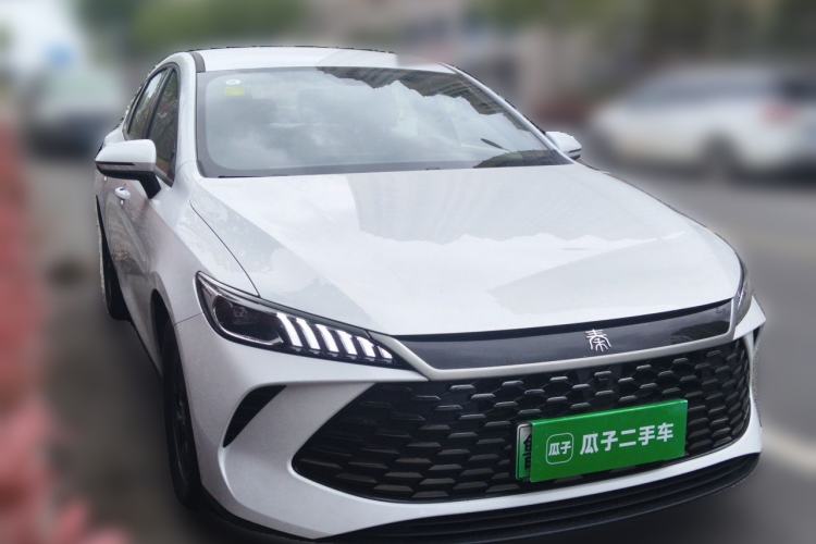 Used BYD Qin PLUS 2025 DM-i Smart Drive 55KM Leading Model Front Right 45 Deg