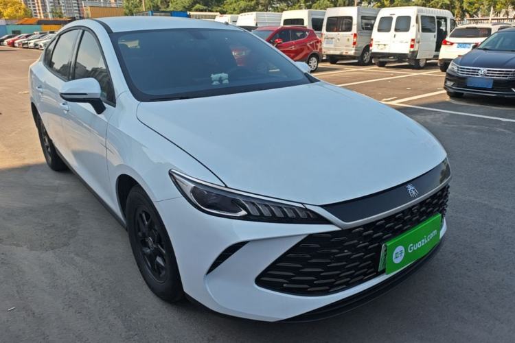 Used BYD Qin PLUS 2025 DM-i Smart Drive 55KM Leading Model Front Right 45 Deg