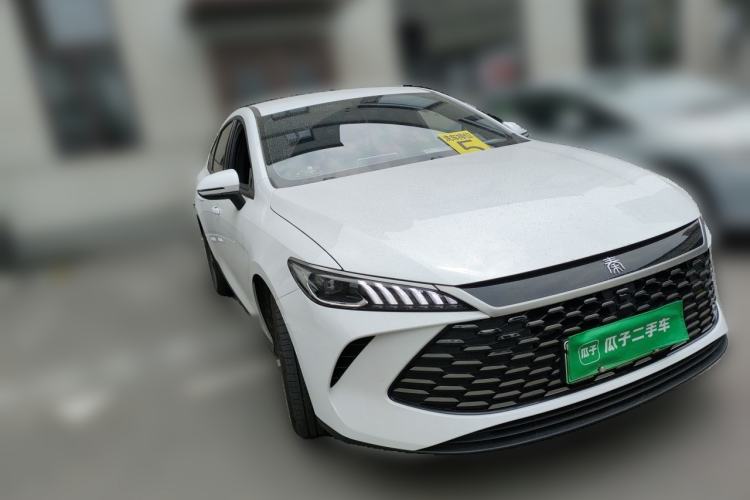 Used BYD Qin PLUS 2025 DM-i Smart Drive 55KM Leading Model Front Right 45 Deg