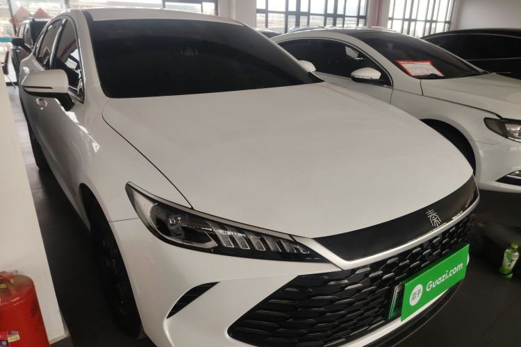 Used BYD Qin PLUS 2025 DM-i Smart Drive 55KM Leading Model Front Right 45 Deg