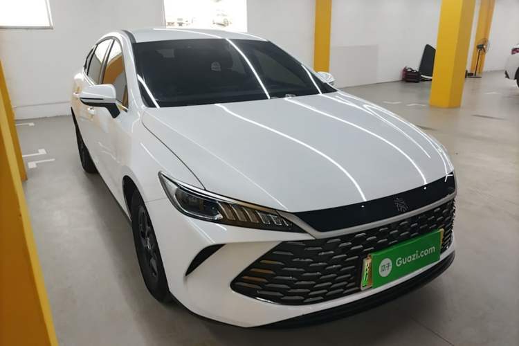 Used BYD Qin PLUS 2025 DM-i Smart Drive 55KM Leading Model Front Right 45 Deg