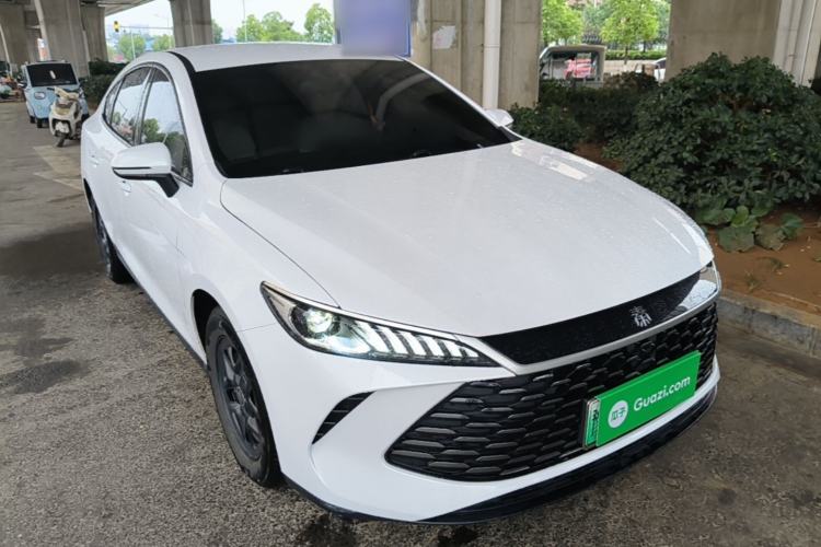 Used BYD Qin PLUS 2025 DM-i Smart Drive 55KM Leading Model Front Right 45 Deg