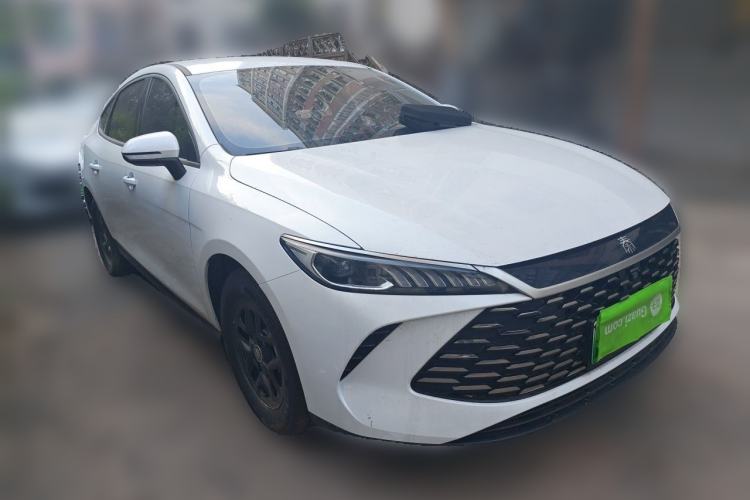 Used BYD Qin PLUS 2025 DM-i Smart Drive 55KM Leading Model Front Right 45 Deg