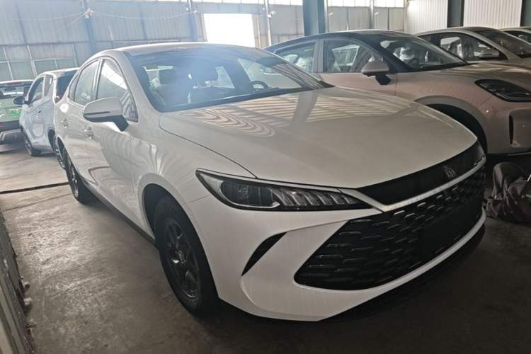 Used BYD Qin PLUS  Front Right 45 Deg