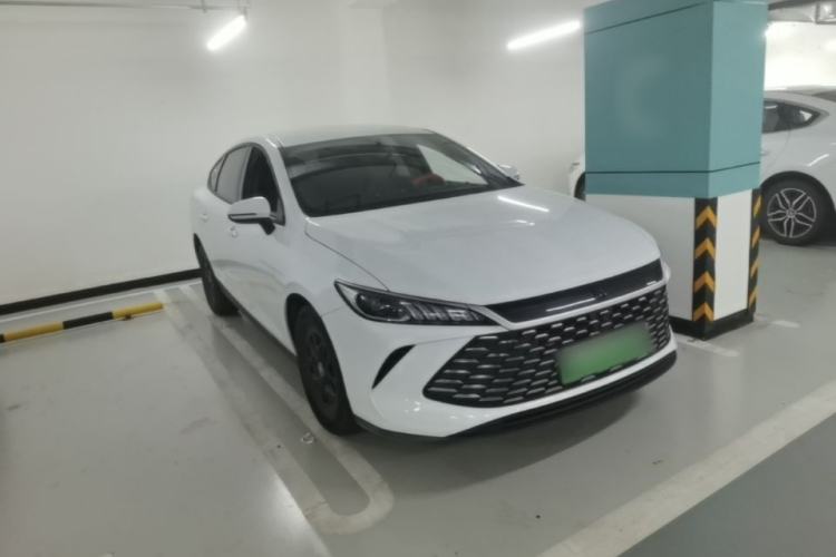 Used BYD Qin PLUS 2025 DM-i Smart Drive 55KM Leading Model Front Right 45 Deg