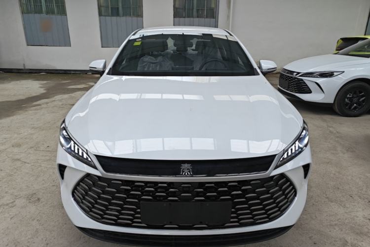 Used BYD Qin PLUS  Front