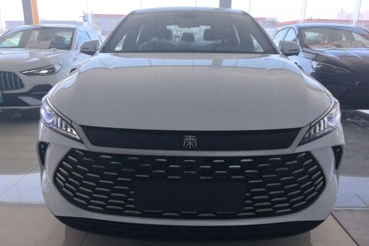 Used BYD Qin PLUS  Front