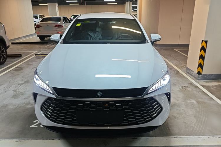 Used BYD Qin PLUS  Front