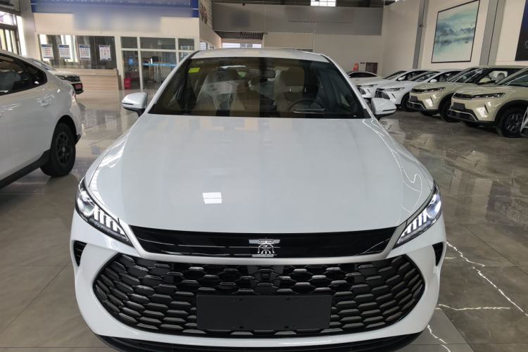 Used BYD Qin PLUS  Front