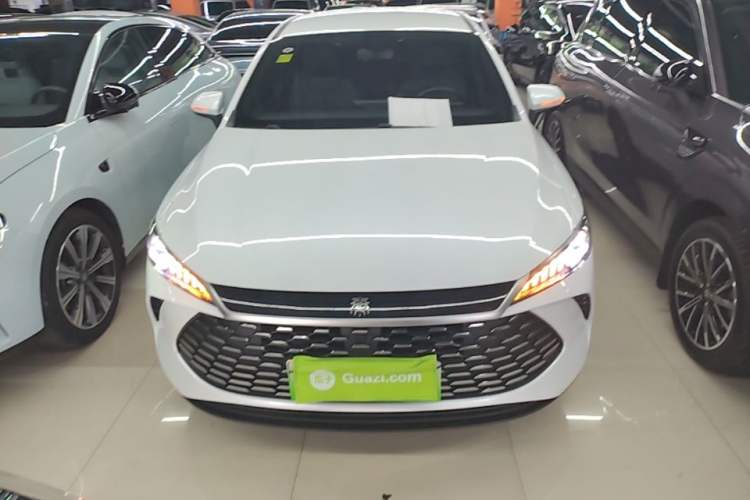 Used BYD Qin PLUS 2025 DM-i Smart Drive 55KM Leading Model Front