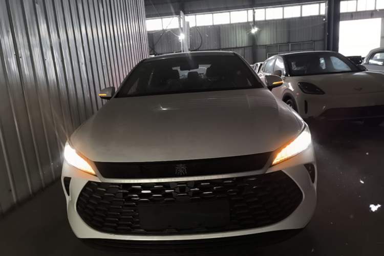 Used BYD Qin PLUS  Front