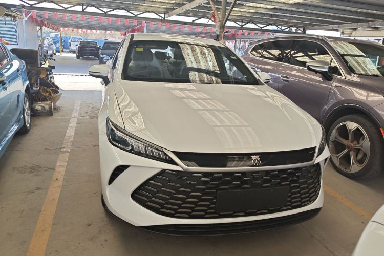 Used BYD Qin PLUS  Front