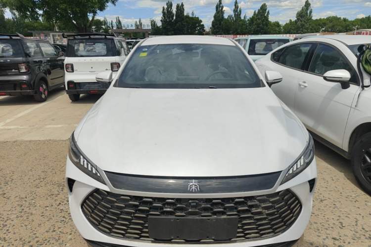 Used BYD Qin PLUS  Front