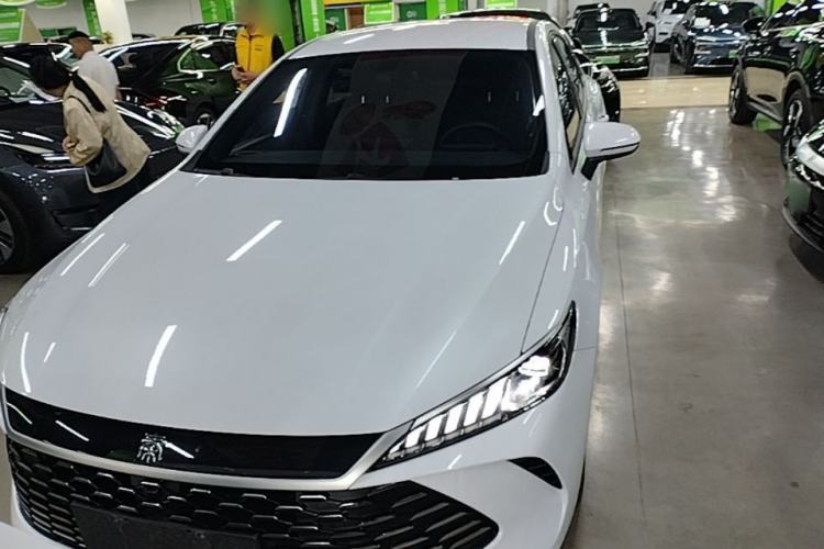 Used BYD Qin PLUS  Front