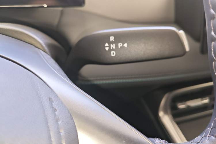Used BYD Qin PLUS  Gear Lever