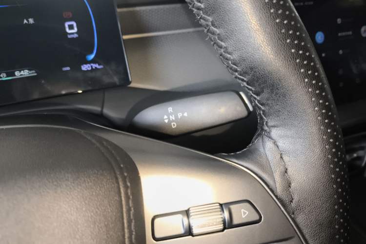Used BYD Qin PLUS  Gear Lever