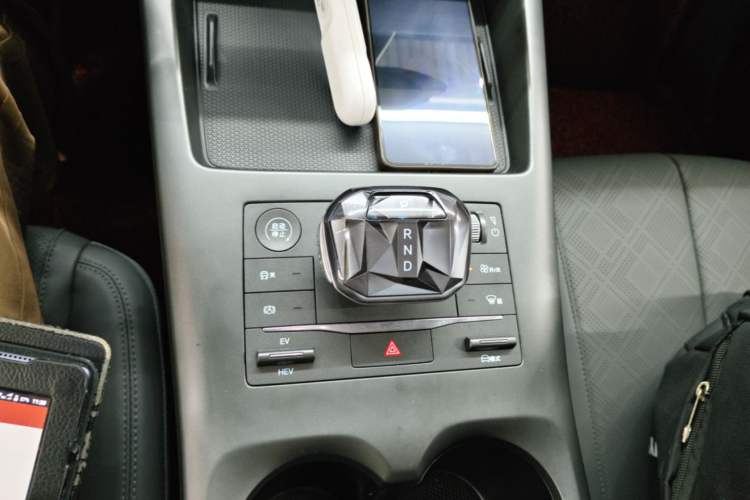 Used BYD Qin PLUS 2025 DM-i Smart Drive 55KM Leading Model Gear Lever