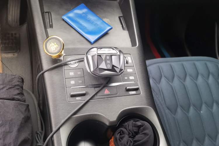Used BYD Qin PLUS 2025 DM-i Smart Drive 55KM Leading Model Gear Lever