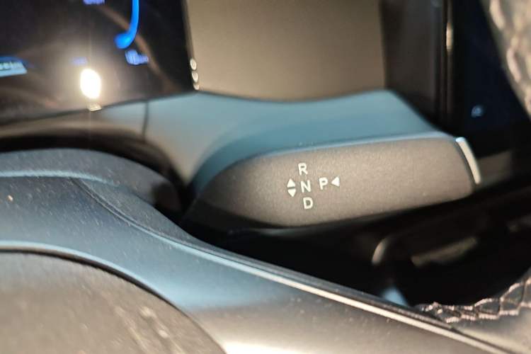 Used BYD Qin PLUS  Gear Lever